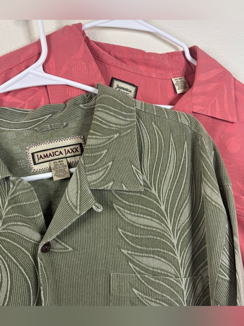 Jamaica Jaxx Lot 2 Hawaiian Shirts Salmon & Green Sz XL 100% Silk Floral Leaf